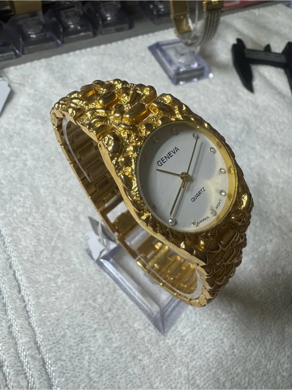 Geneva Gold Tone Men's Quartz Watch with White Dial